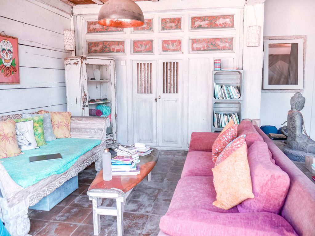 Pineapple House Best Yoga and Surf Retreat in Canggu, Bali Kelana by